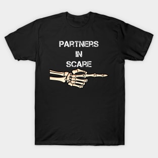 Partners In Scare Funny Skeleton Arm Pointing Couple Halloween T-Shirt